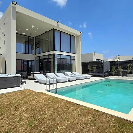 Trapezia Luxury Living *