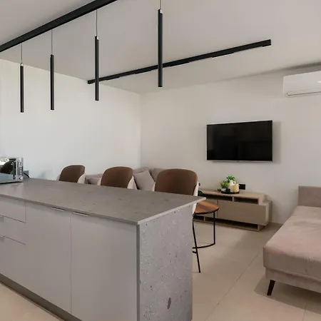 Villa Trapezia Luxury Living