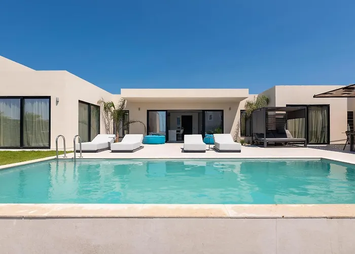 Trapezia Luxury Living וילה *