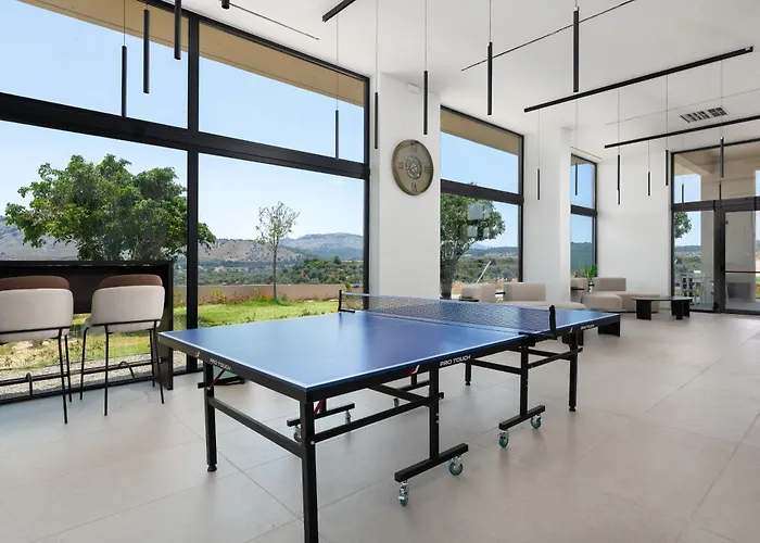 Trapezia Luxury Living קולימביה