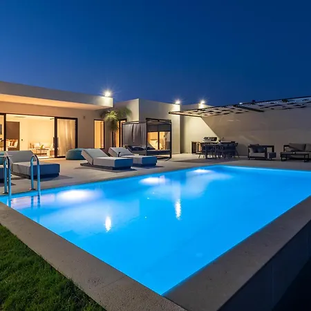 וילה Trapezia Luxury Living