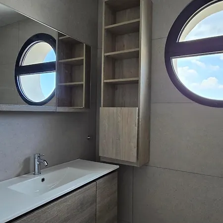 Trapezia Luxury Living Villa