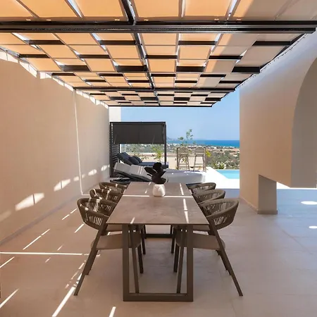Trapezia Luxury Living Vila *