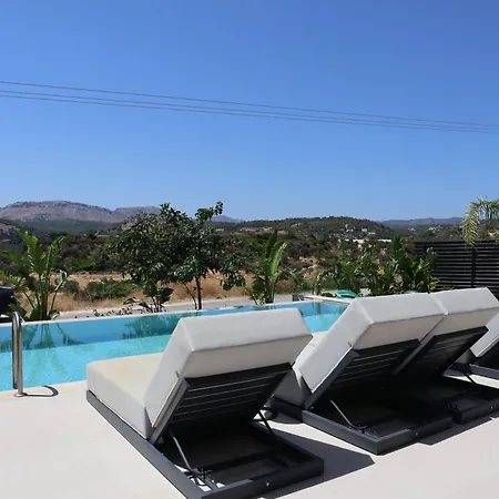 Trapezia Luxury Living וילה *