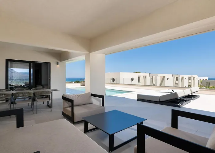 Вилла Trapezia Luxury Living *