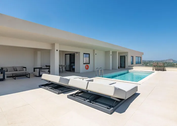 Trapezia Luxury Living *