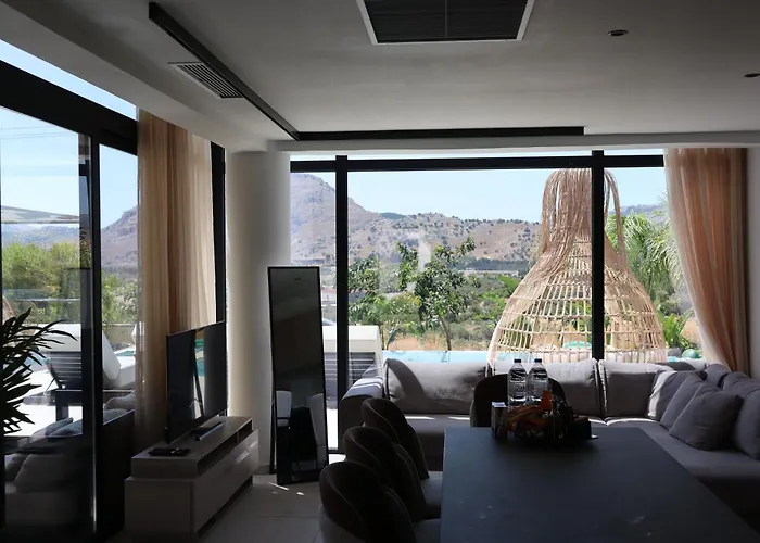 Trapezia Luxury Living *