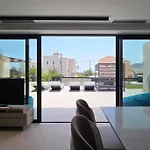 Trapezia Luxury Living * Κολύμπια
