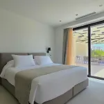 Trapezia Luxury Living * Κολύμπια