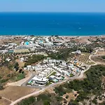 Trapezia Luxury Living Βίλα
