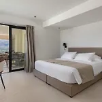 Trapezia Luxury Living *