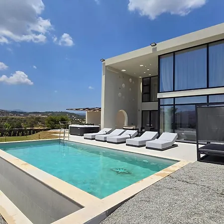 Trapezia Luxury Living Villa