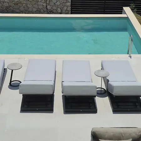 Villa Trapezia Luxury Living *