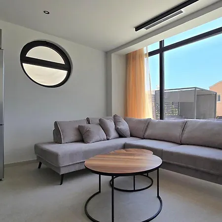 Trapezia Luxury Living Villa *