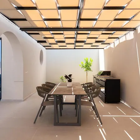 Trapezia Luxury Living Villa