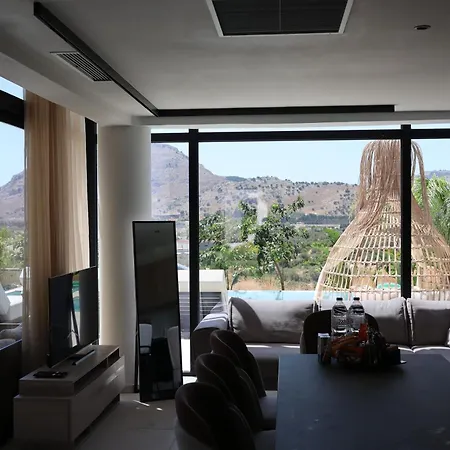 Trapezia Luxury Living *