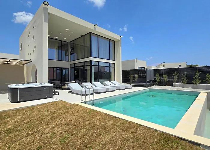 Trapezia Luxury Living *